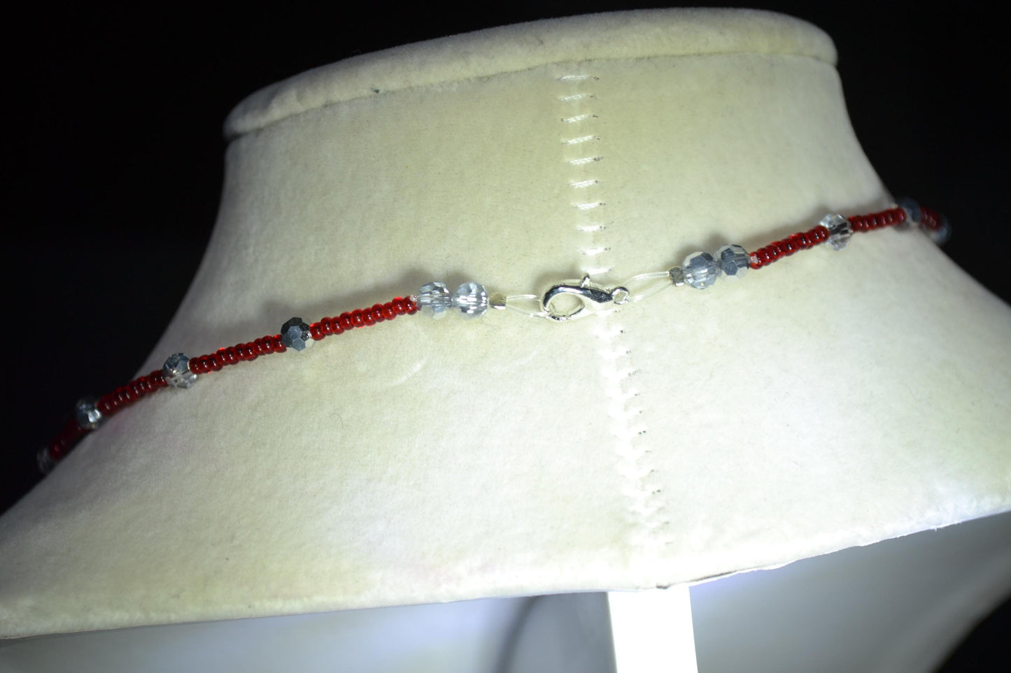 Hammered Cactus pendant glass bead choker. Red and silver