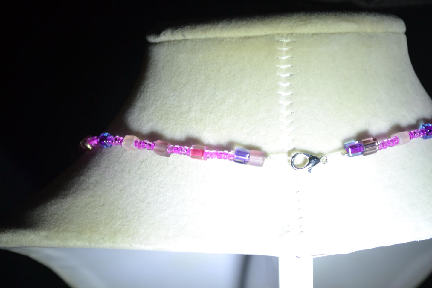 Flower pendant glass bead necklace. Pinks and purples