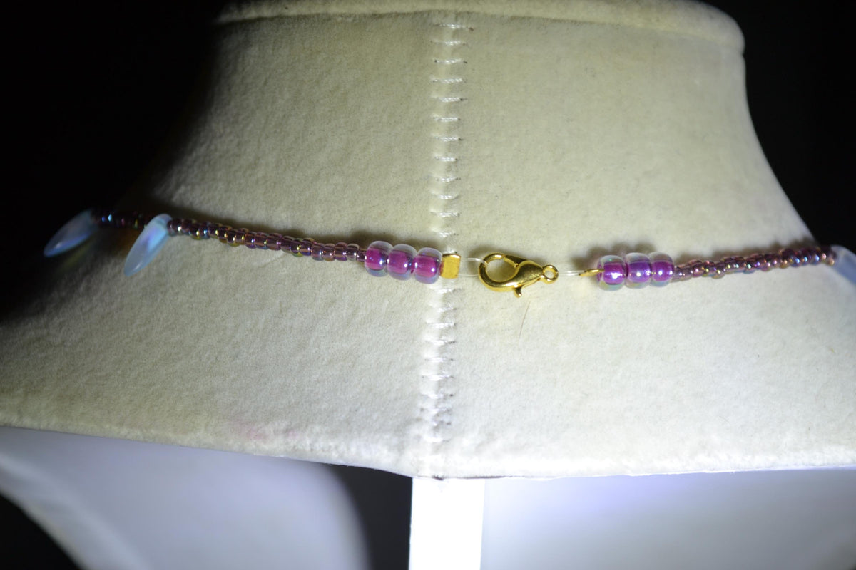 Multicolor glass bead choker. Amethyst and frosted blue