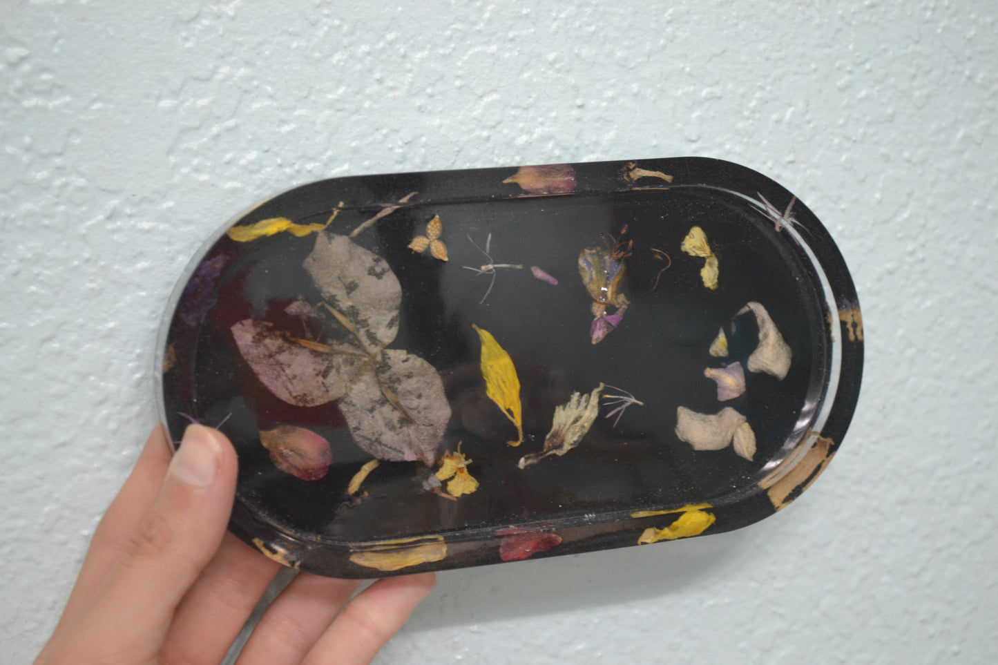 Dried flowers trinket dish