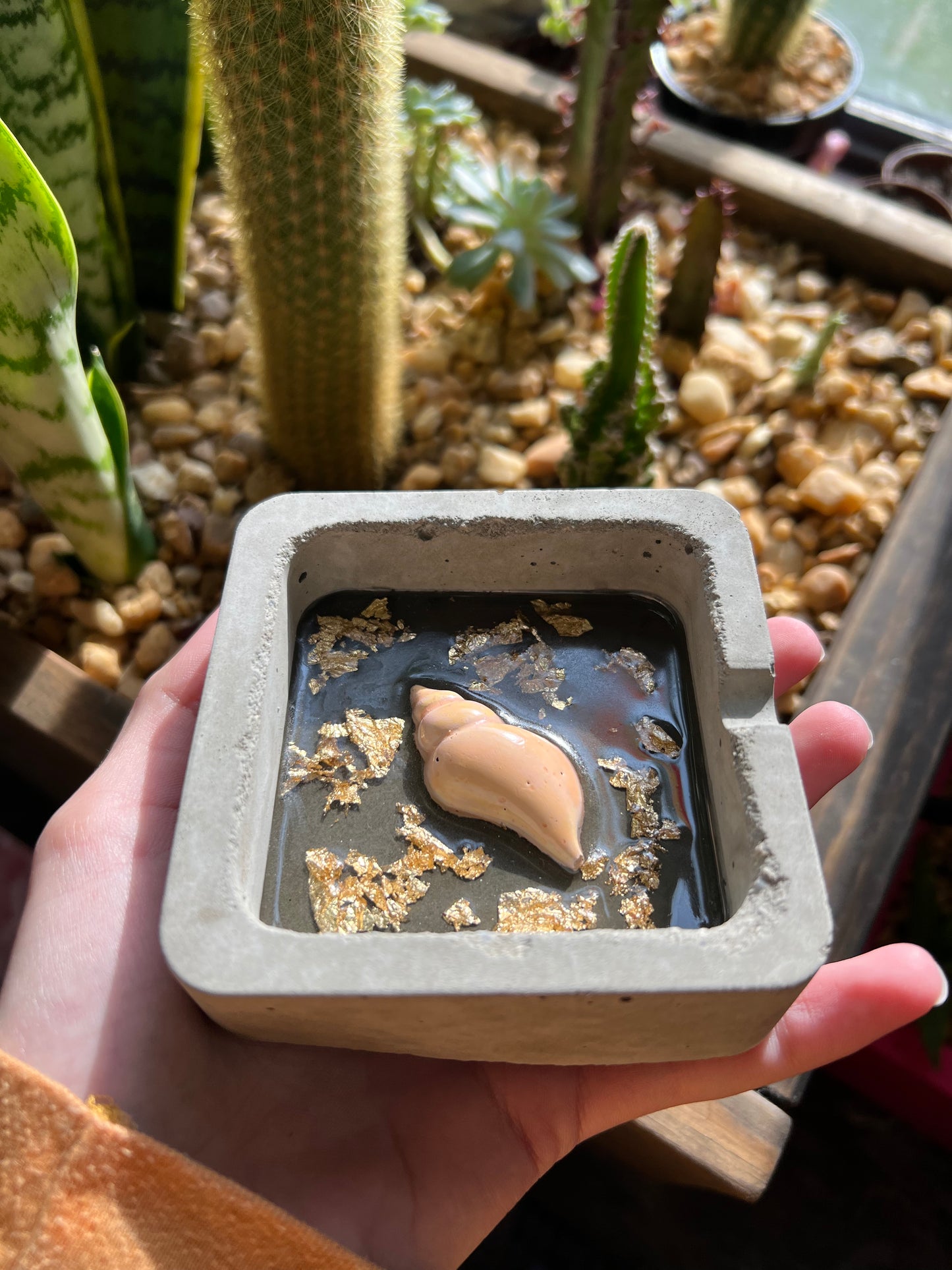 Handmade conch shell ashtray