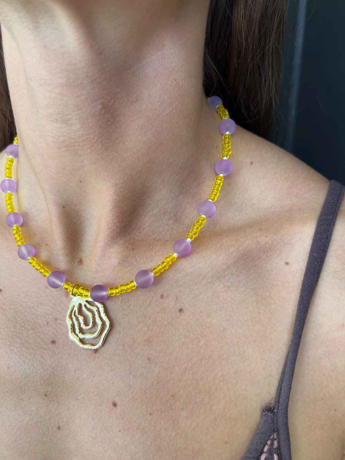 Multicolor glass bead necklace. Purple and Yellow
