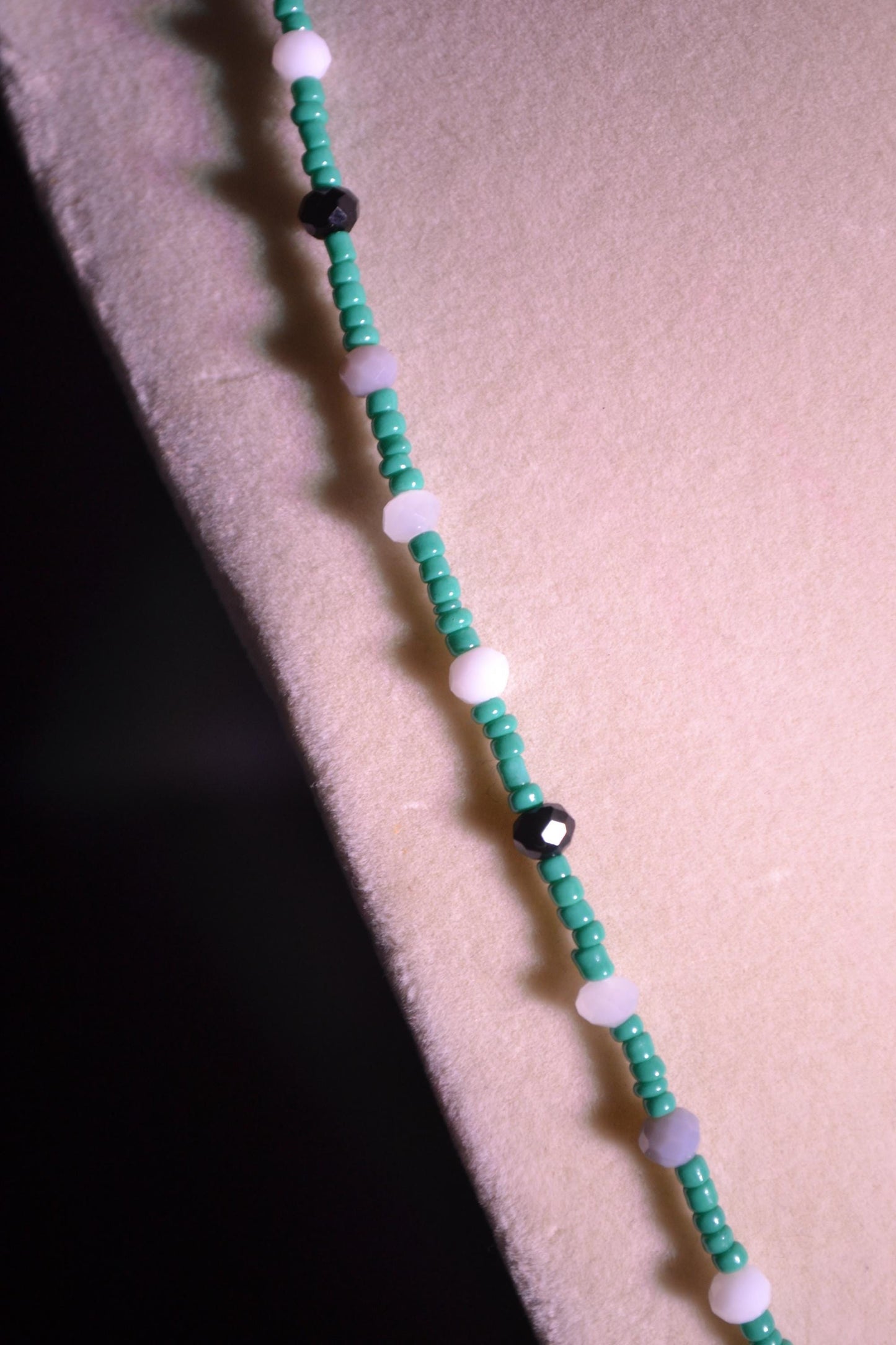 Abalone pendant glass bead necklace