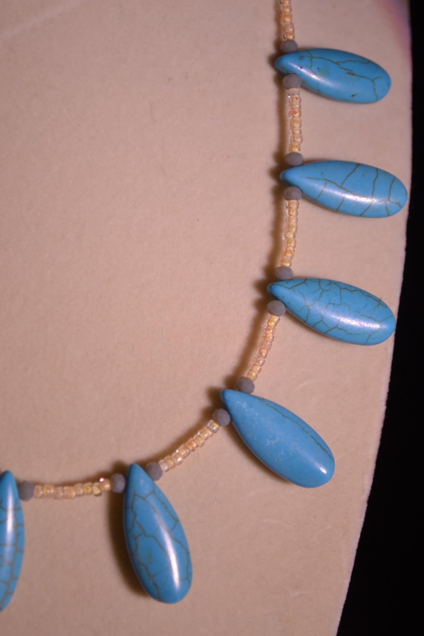 Multicolor glass bead necklace. Turquoise and yellow