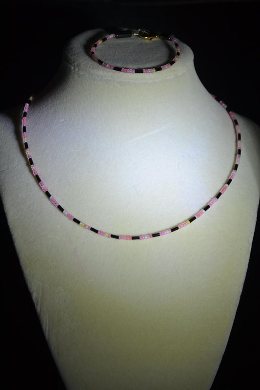 Pink and black beaded necklace & bracelet set
