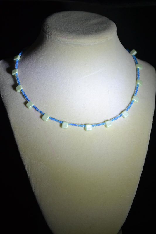 Multicolor glass bead necklace. Blues and pearl green
