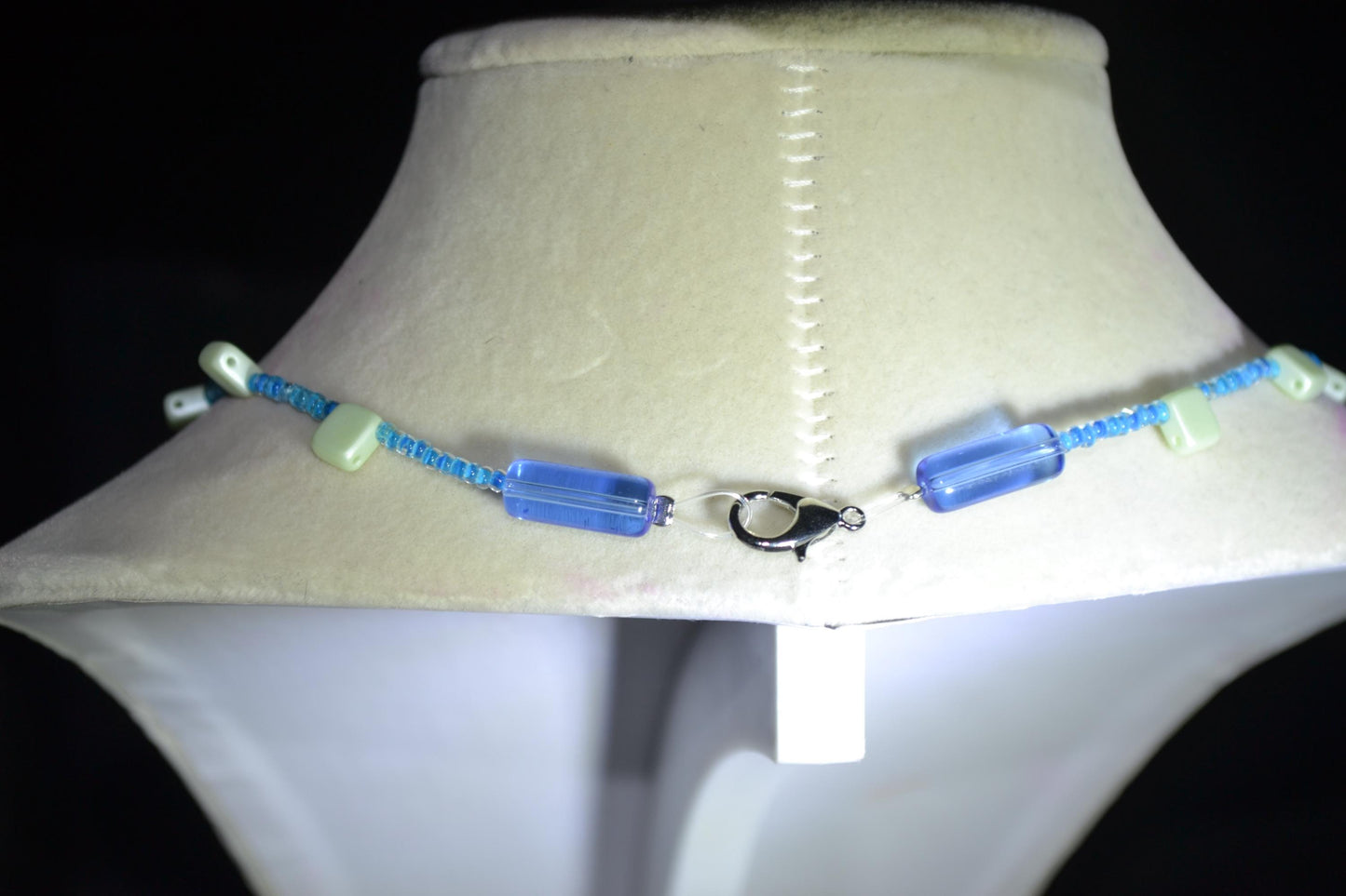 Multicolor glass bead necklace. Blues and pearl green