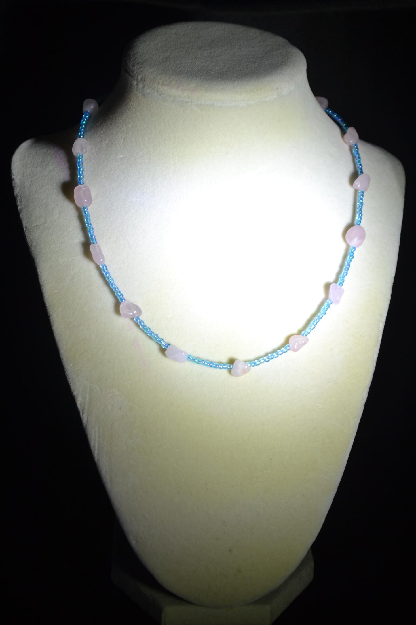 Multicolor glass bead necklace. Rose quartz and blue