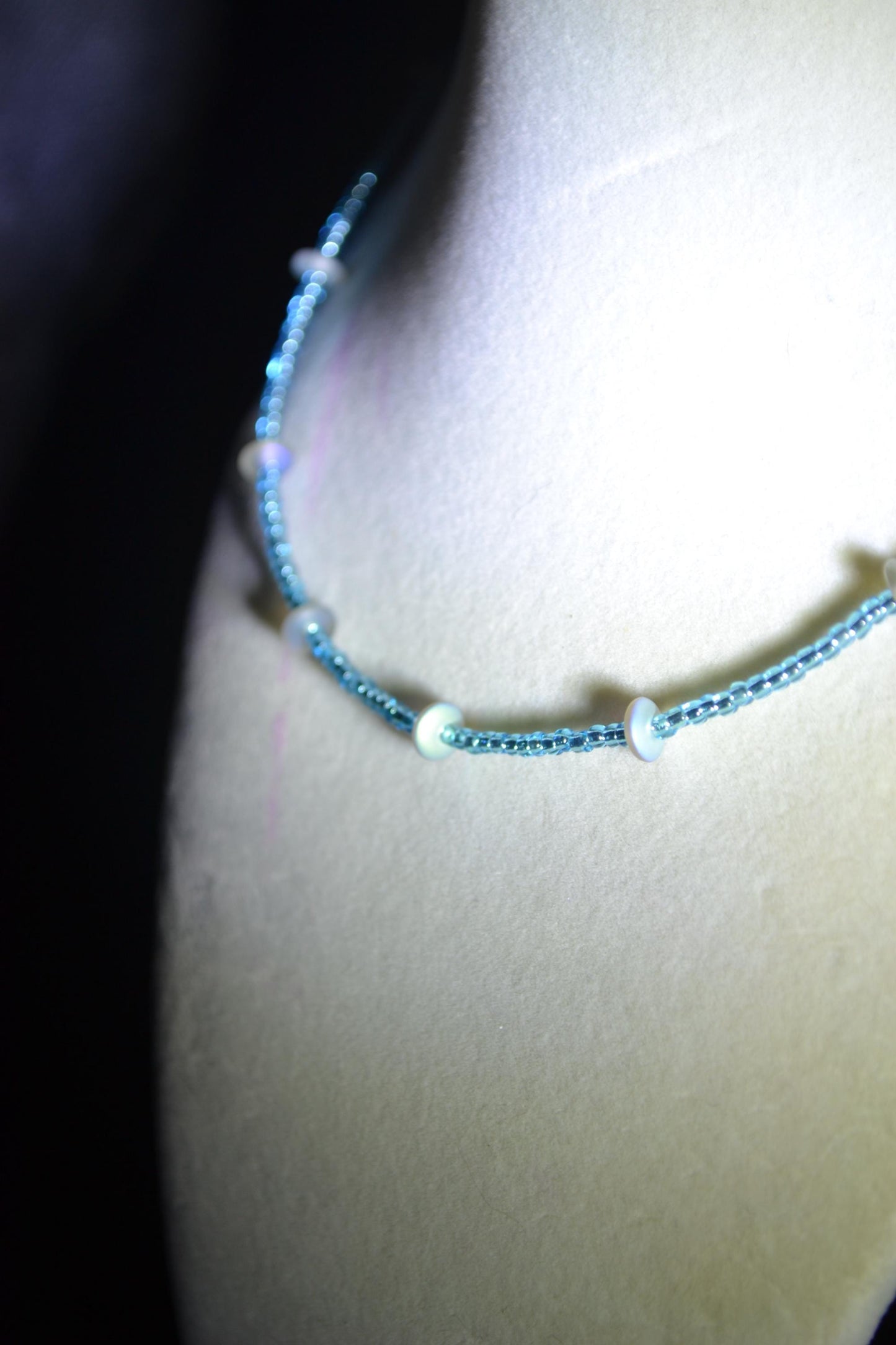 Multicolor glass bead necklace. Blue and moonstone