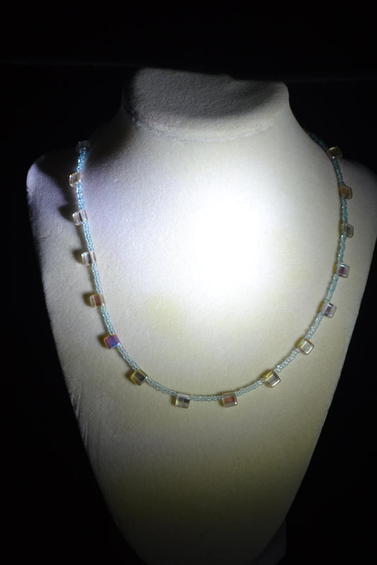 Reversible multicolor glass bead necklace. Iridescent and blue
