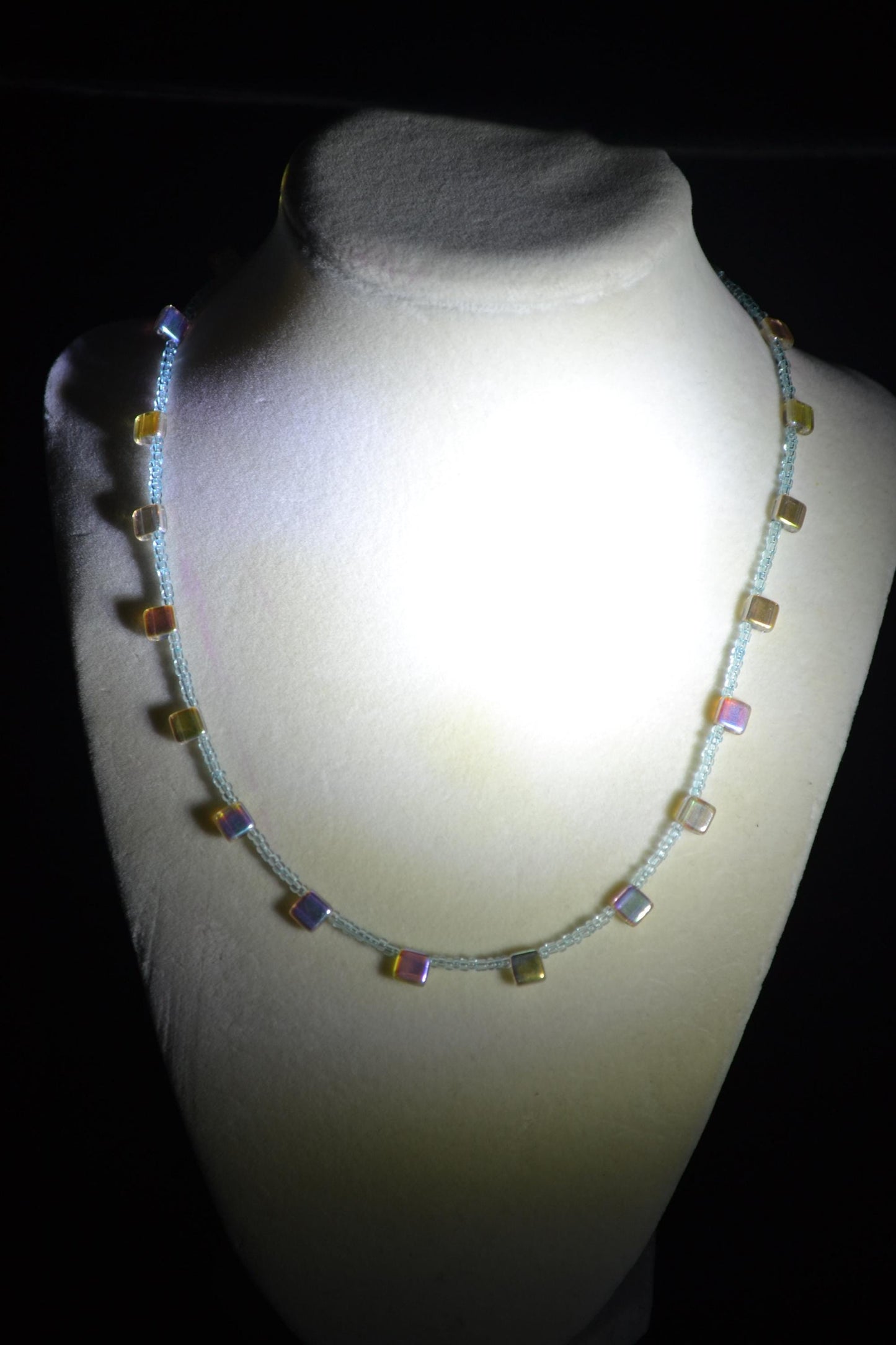 Reversible multicolor glass bead necklace. Iridescent and blue