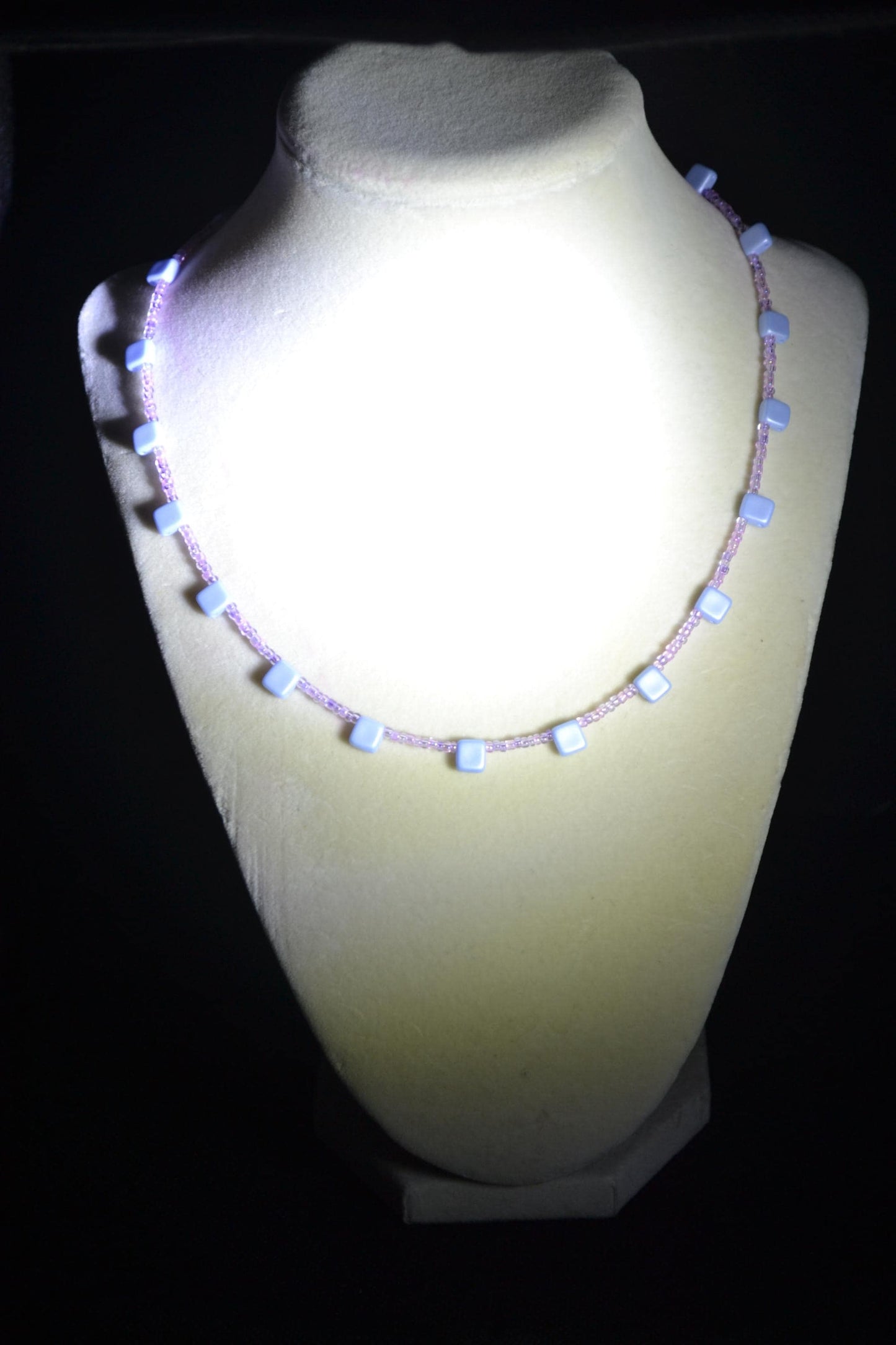 Multicolor glass bead necklace. Blue and pink
