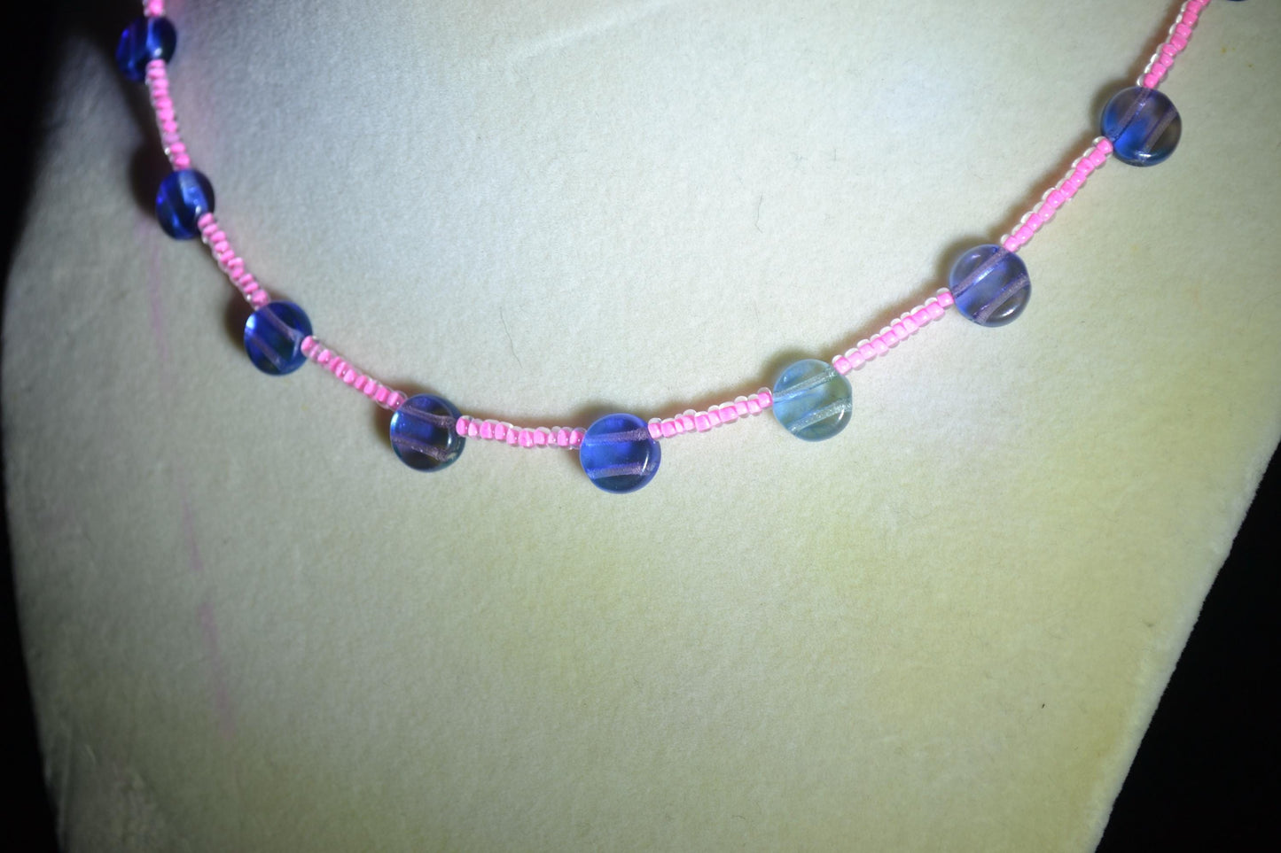 Multicolor glass bead necklace. Indigo and pink