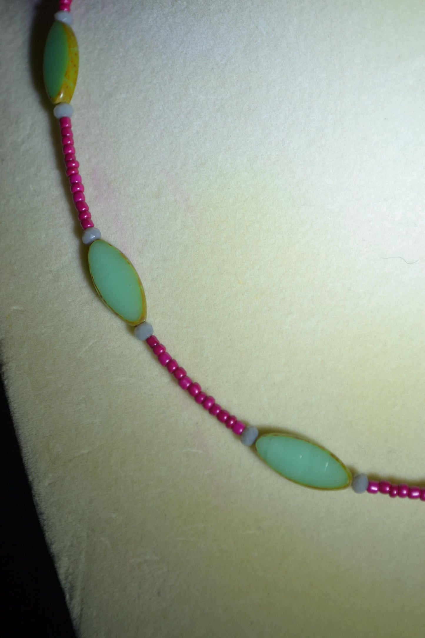 Multicolor glass bead necklace. Berry and aqua