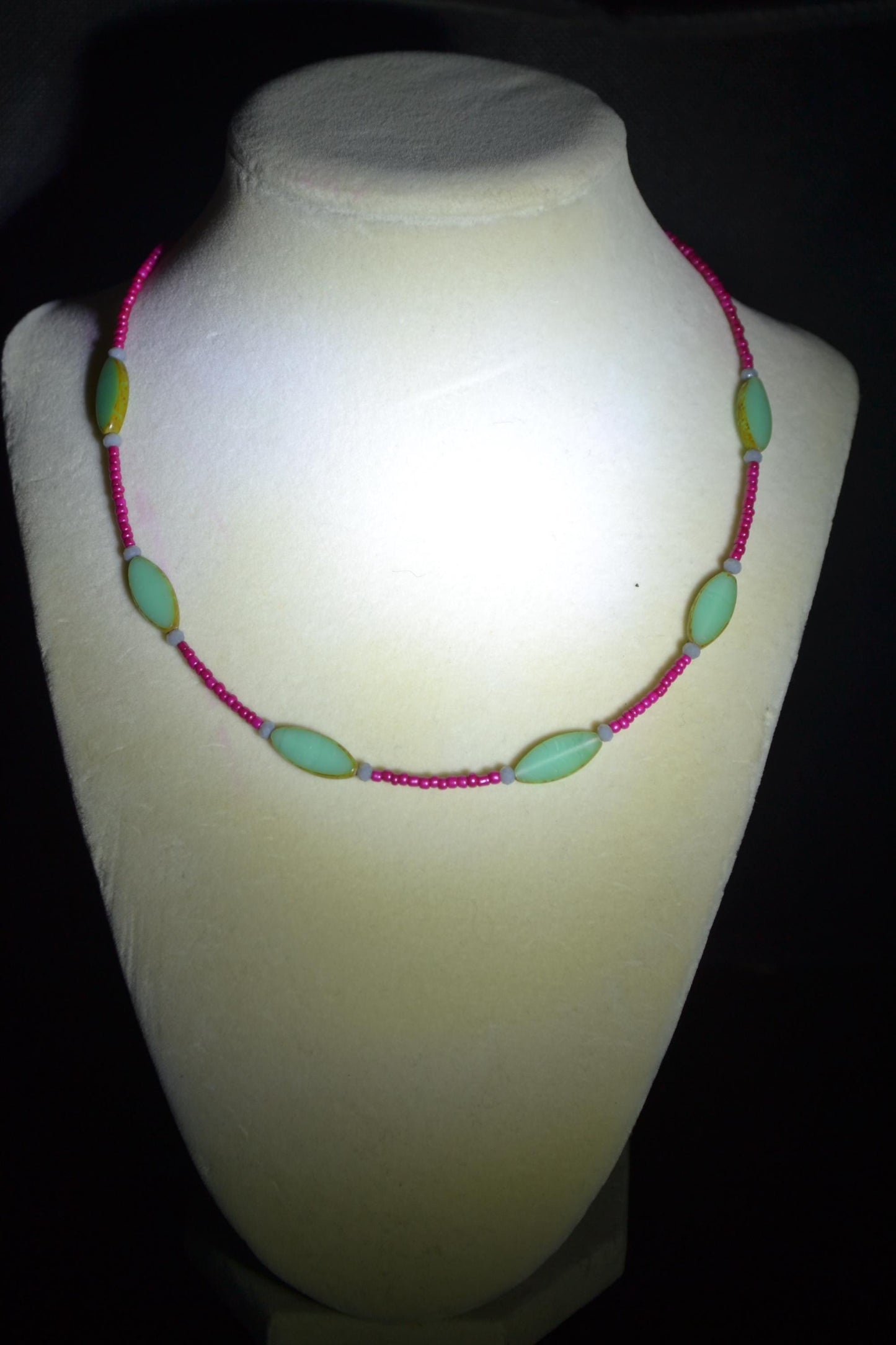 Multicolor glass bead necklace. Berry and aqua