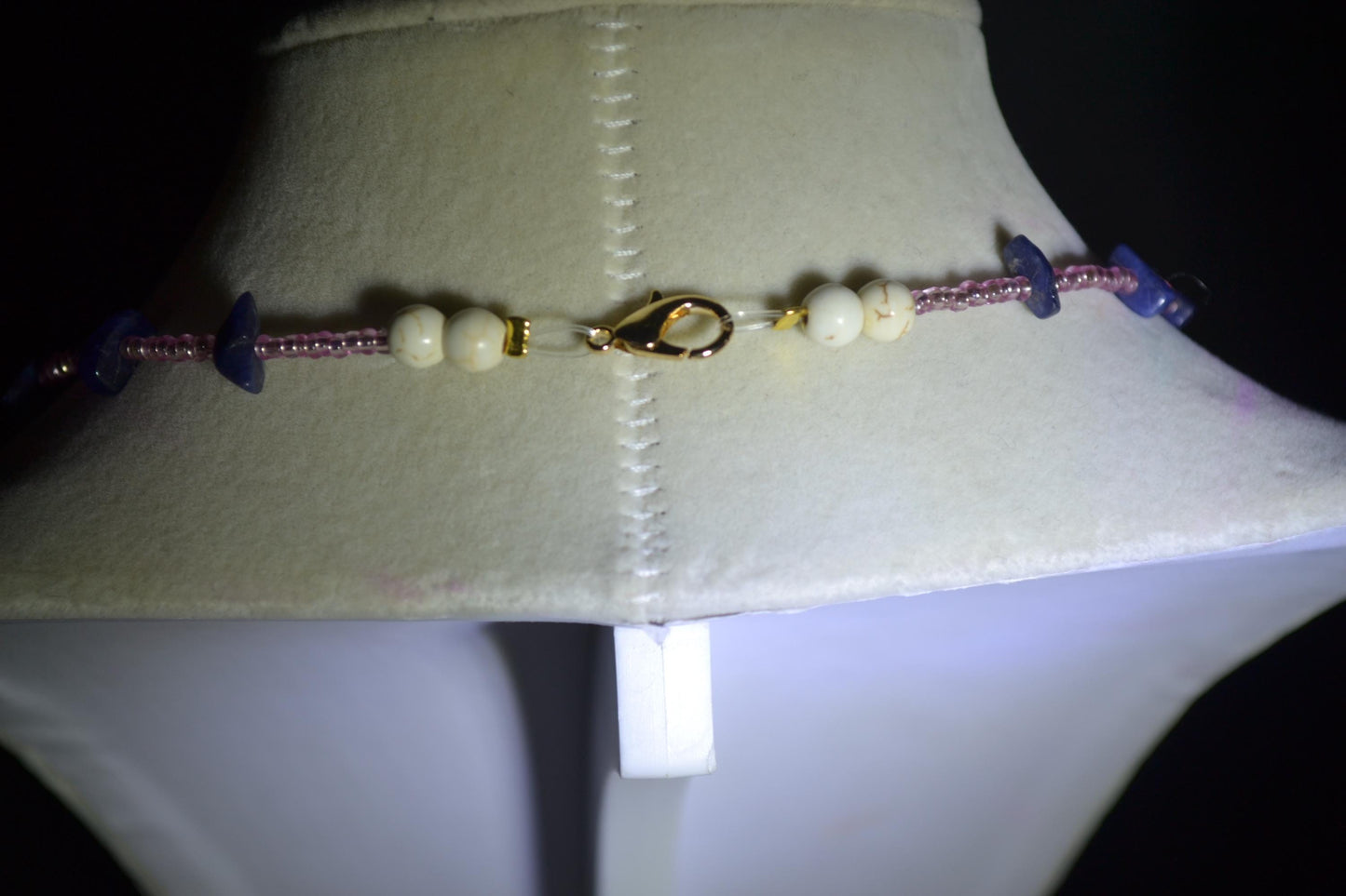 Multicolor glass bead necklace. Blue agate and pink