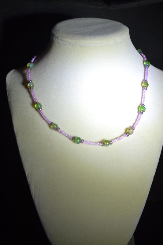 Multicolor glass bead necklace. Green, pink, amethyst