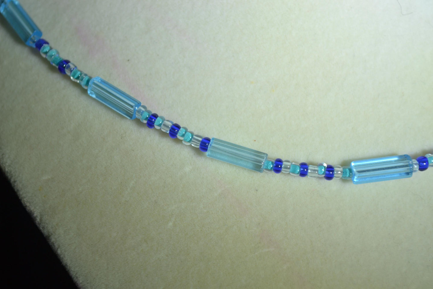 Multicolor glass bead necklace. Mixed blues