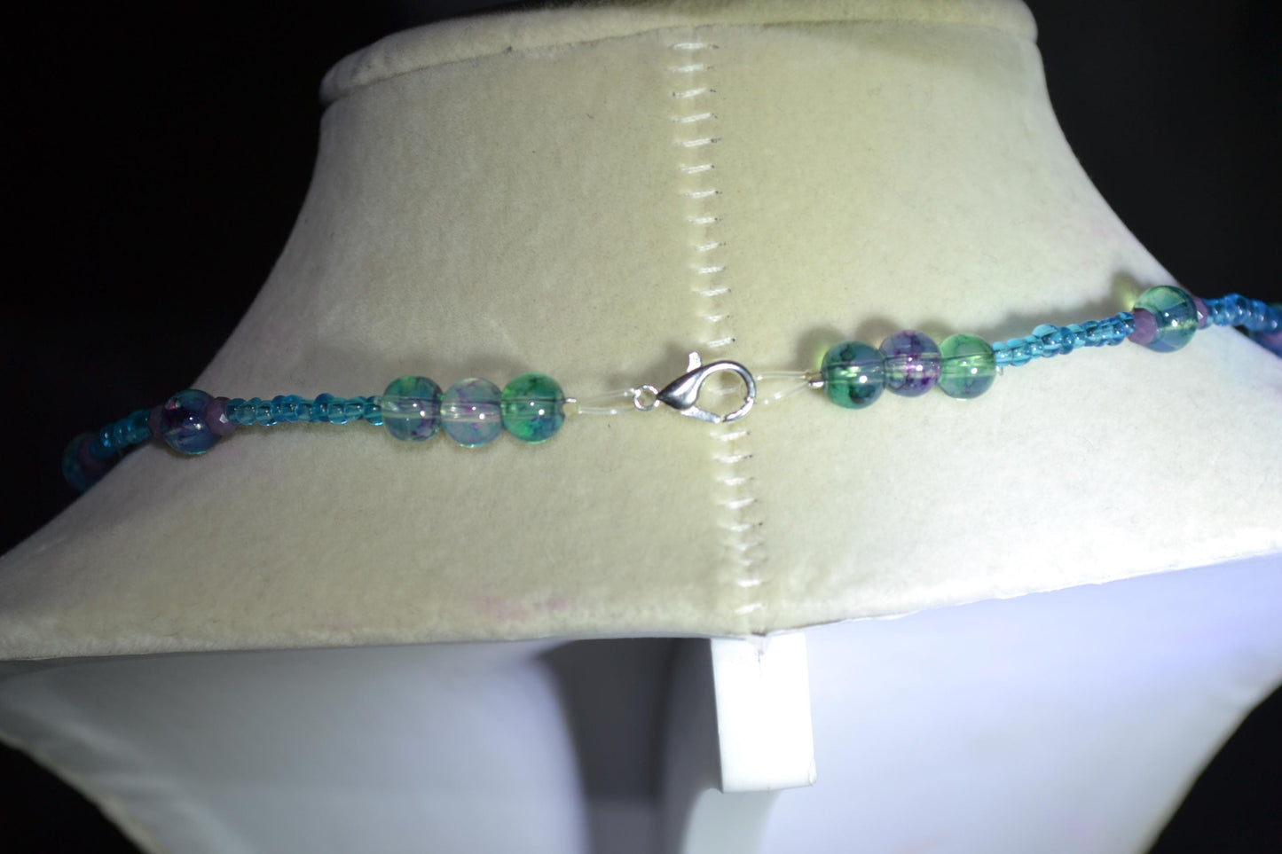 Multicolor glass bead necklace. Blue, green, grey