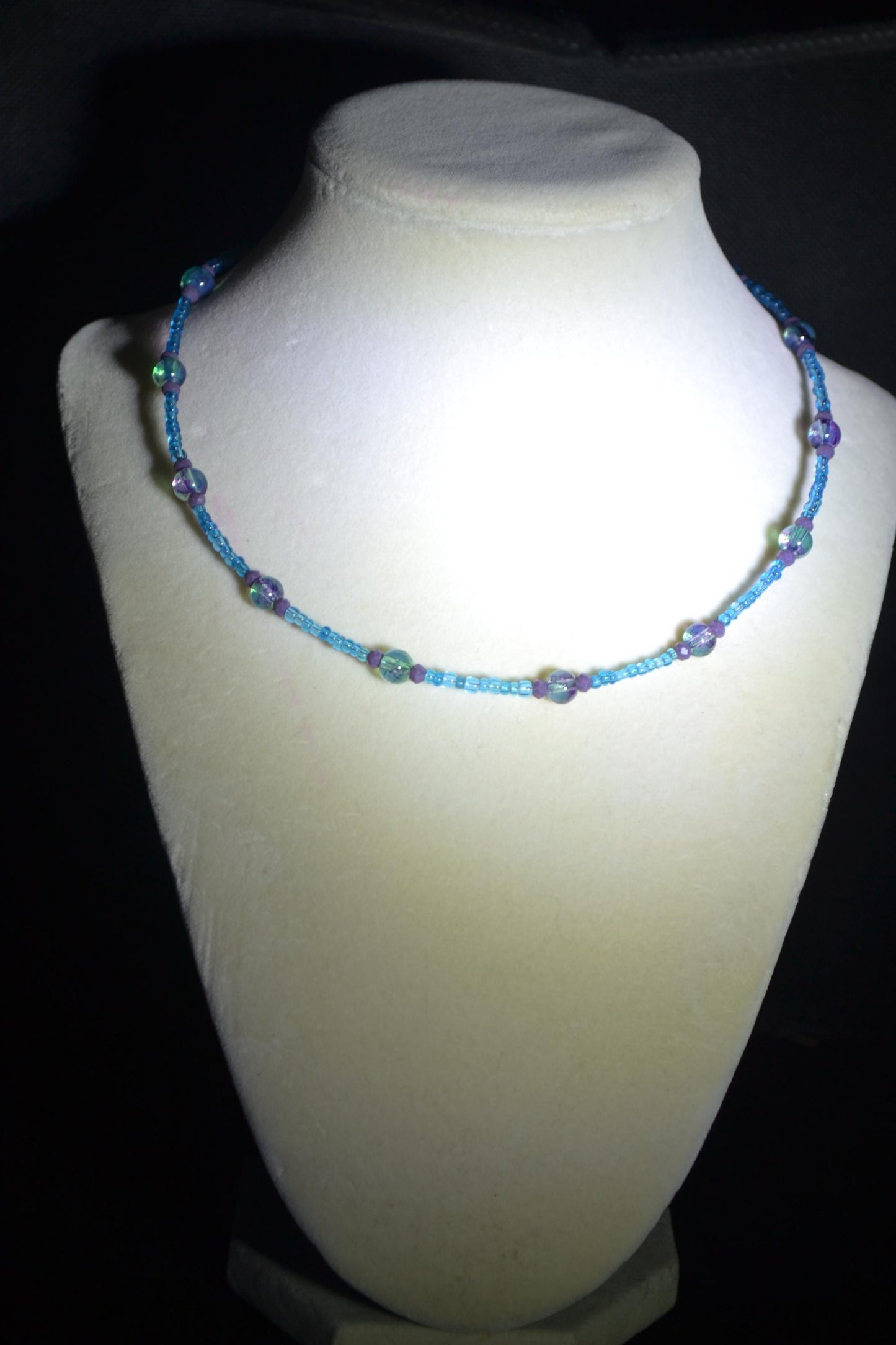 Multicolor glass bead necklace. Blue, green, grey