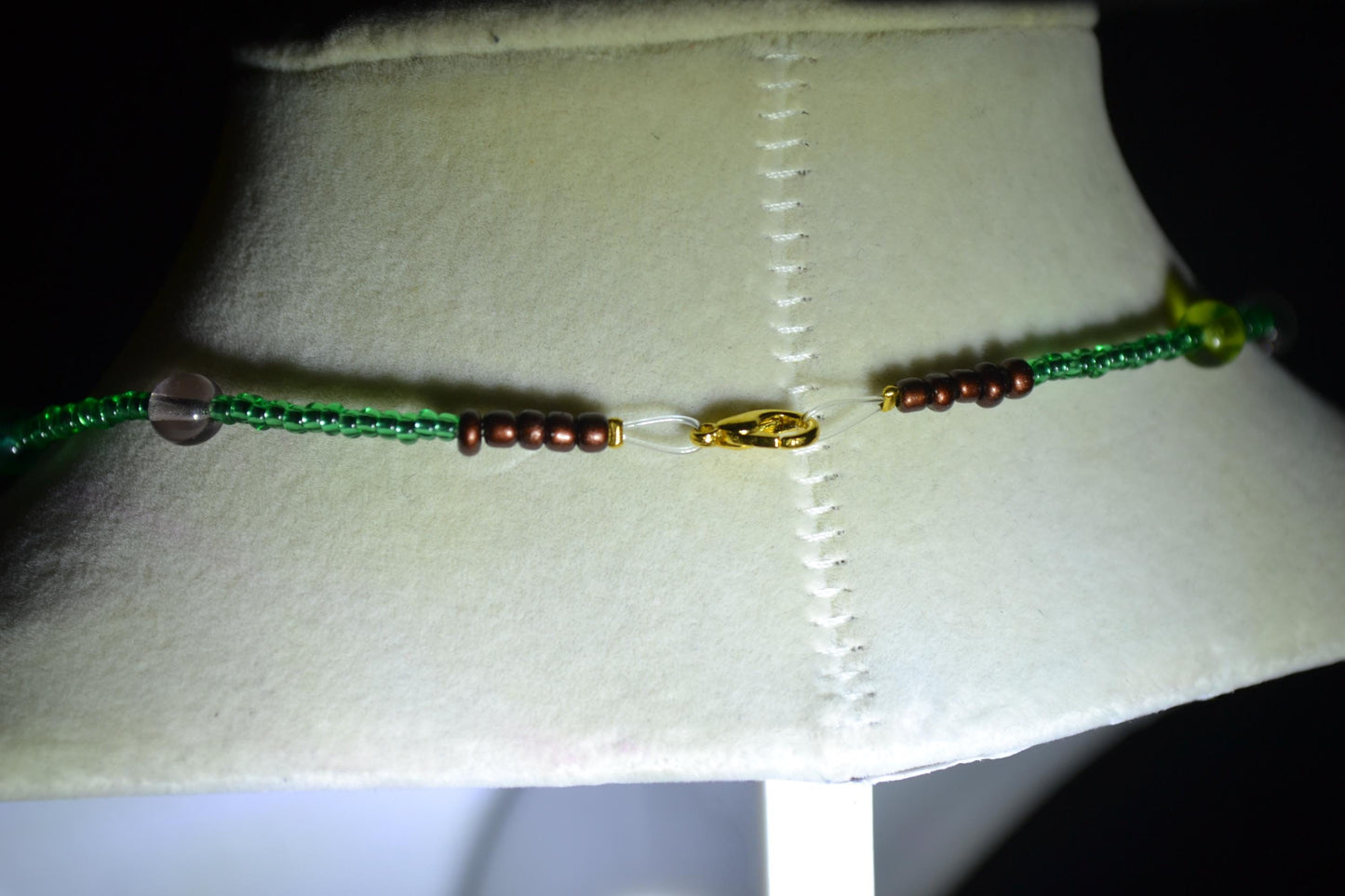 Multicolor glass bead choker. Forest theme