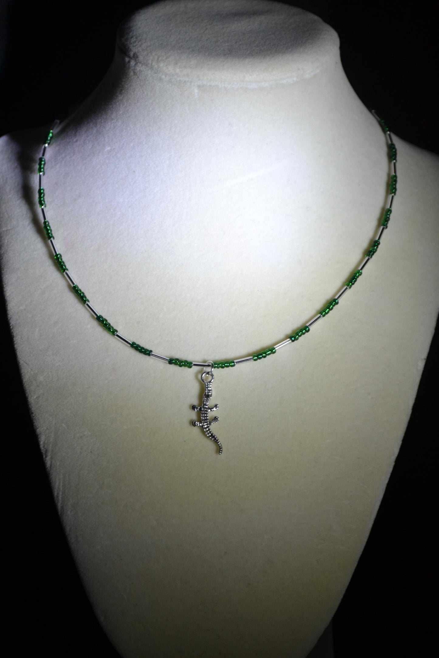 Alligator gecko pendant glass bead necklace. Green and silver