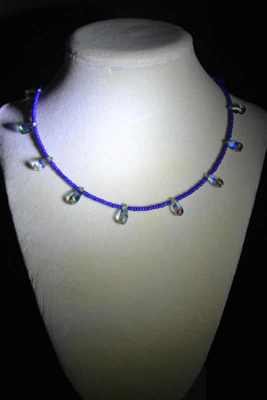 Multicolor glass bead choker. Navy and rainbow