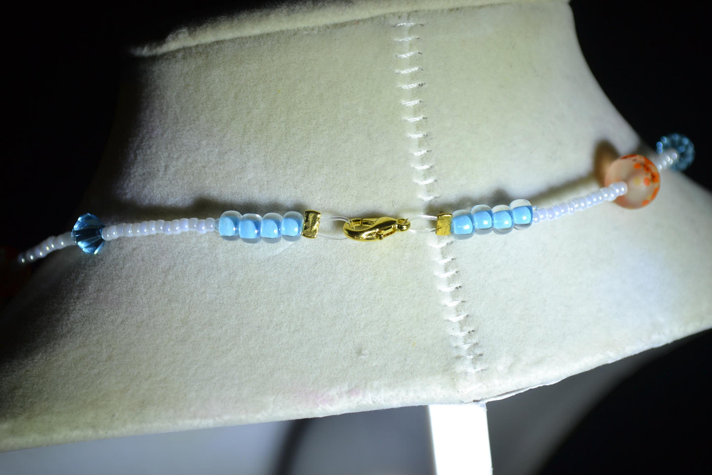 Multicolor glass bead choker. Gator theme. Orange and blue