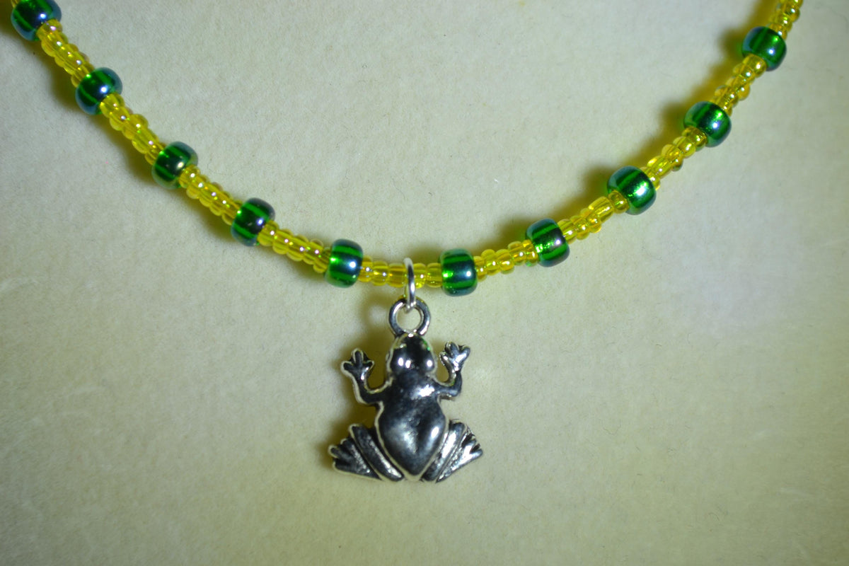 Silver Frog pendant glass bead necklace. Yellow and green