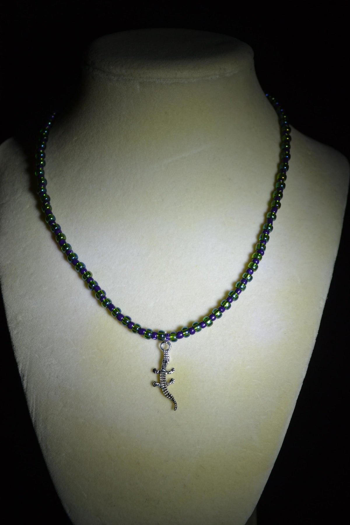 Silver Alligator gecko pendant glass bead necklace. Grape and green