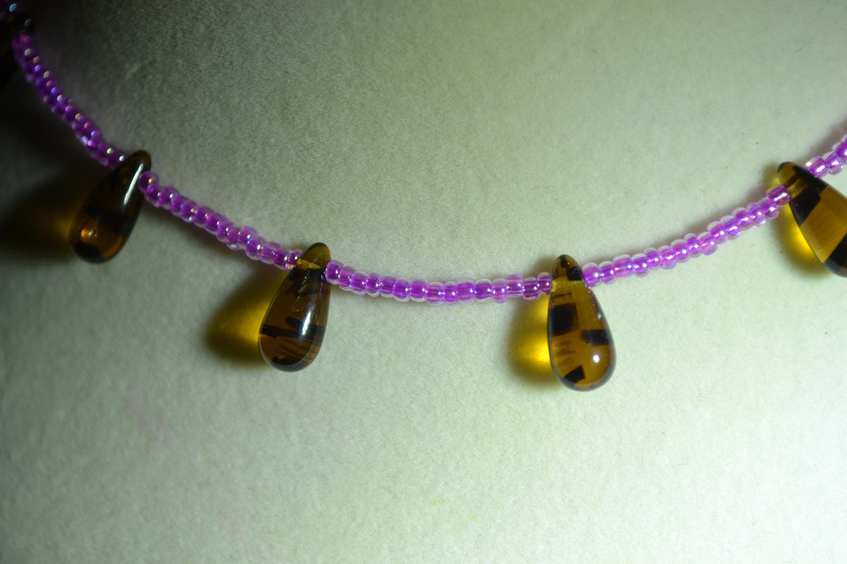 Multicolor glass bead choker. Tortoise and fuschia