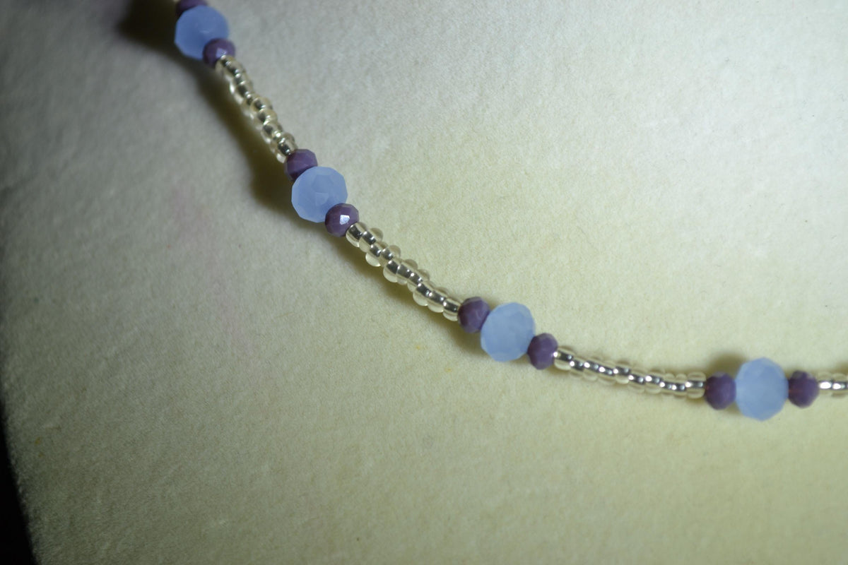 Multicolor glass bead choker. Silver, blue, and indigo
