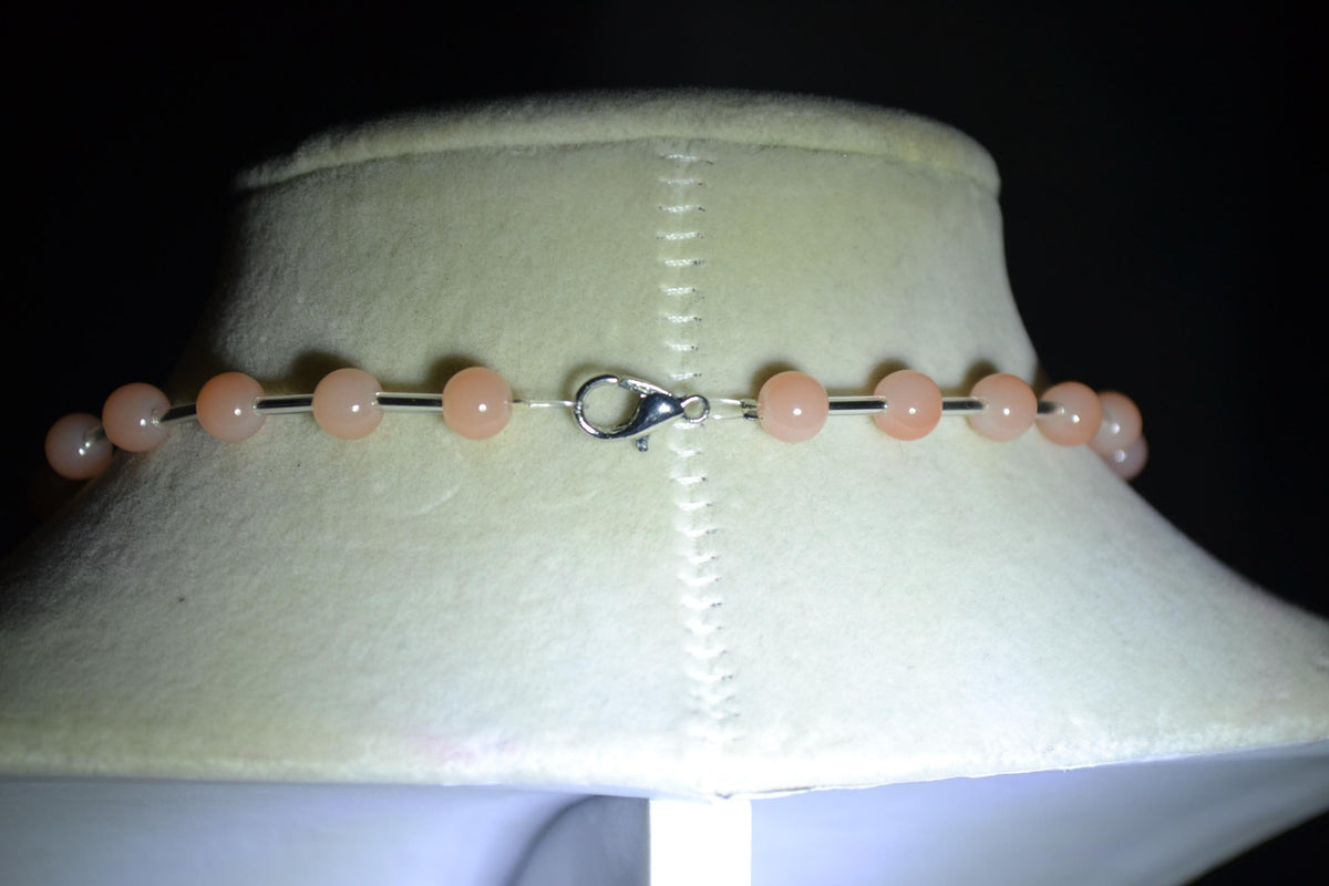 Silver sea shell pendant glass bead necklace. Coral and silver