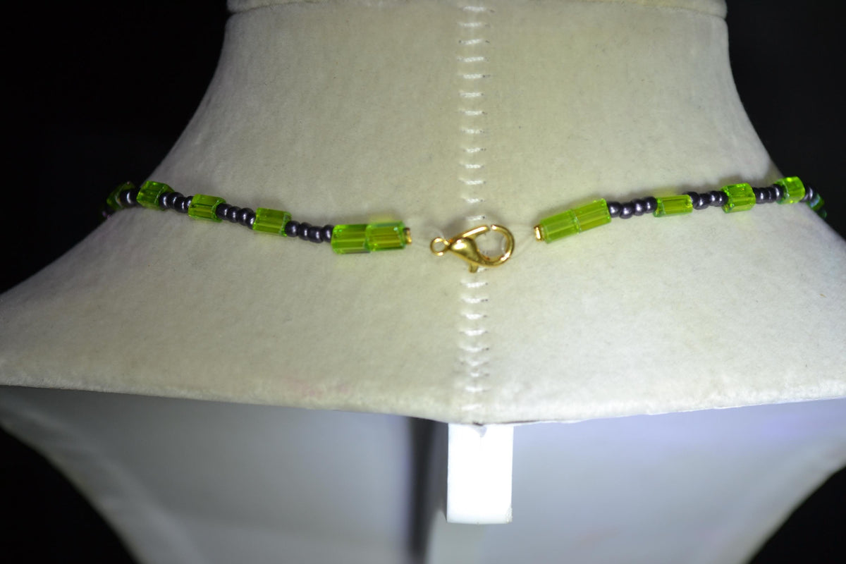 Wire wrapped sharks tooth beaded choker. Green and metallic black