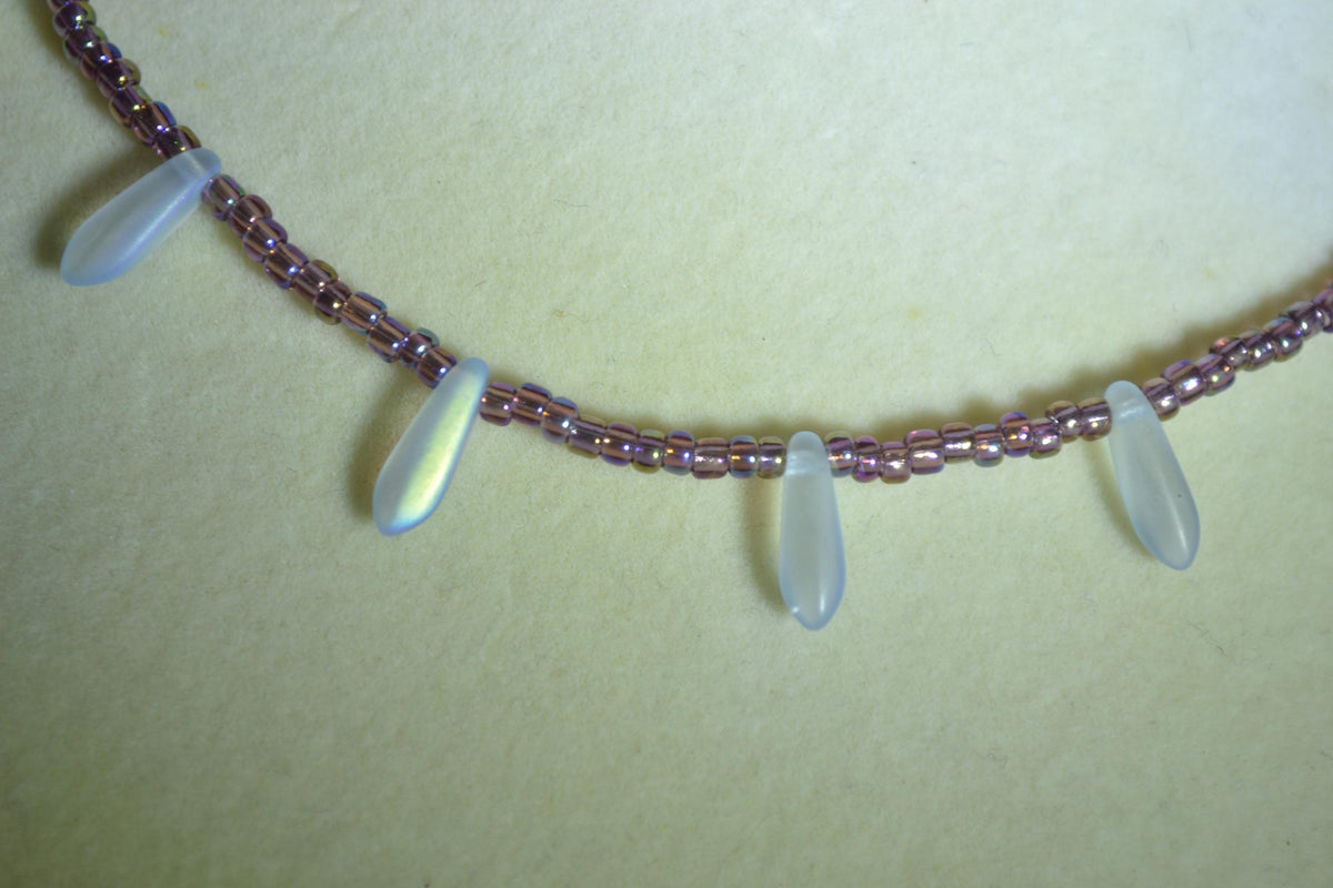 Multicolor glass bead choker. Amethyst and frosted blue