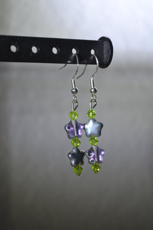 Beaded Star Earrings. Silver, iridescent purple, and jade