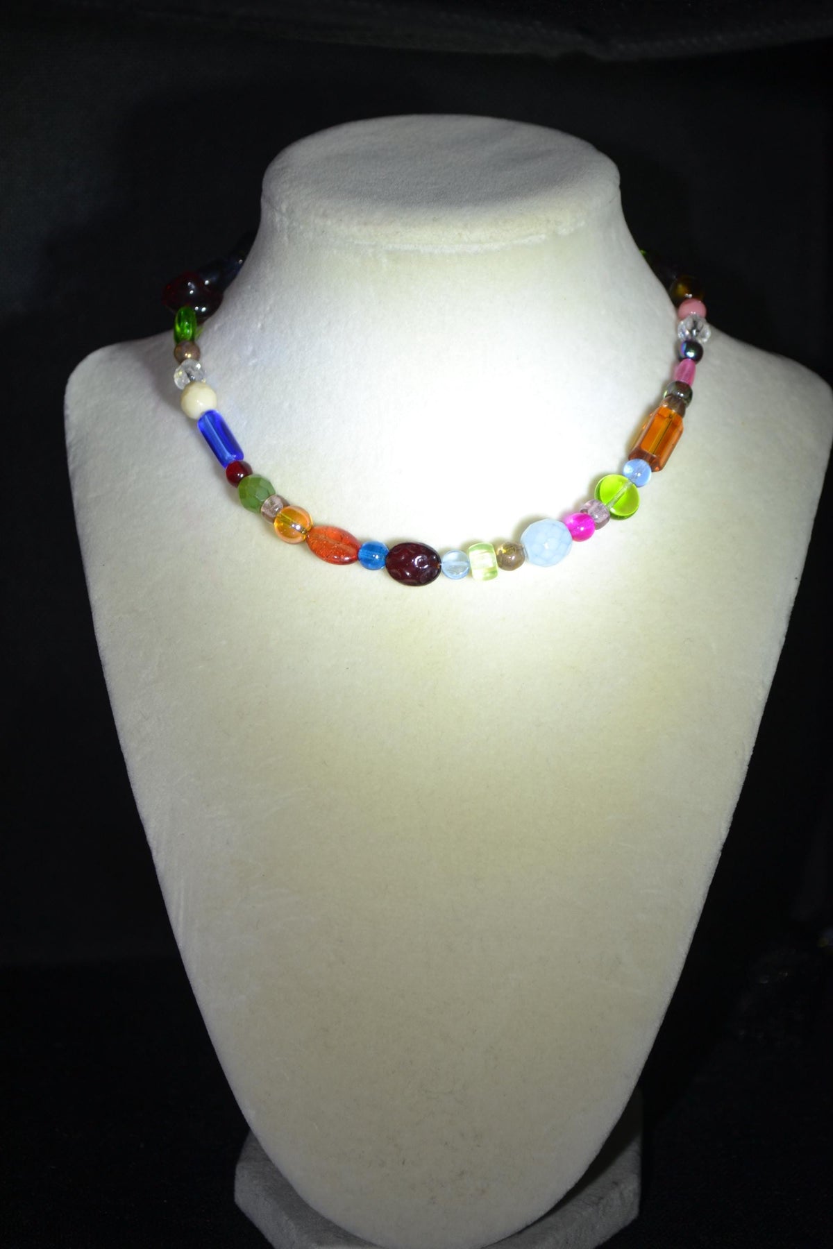 Multicolor glass bead choker. Candy necklace