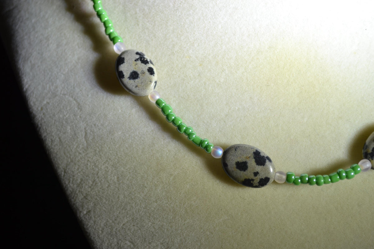 Multicolor glass bead choker. Dalmatian, green, and frosted pink