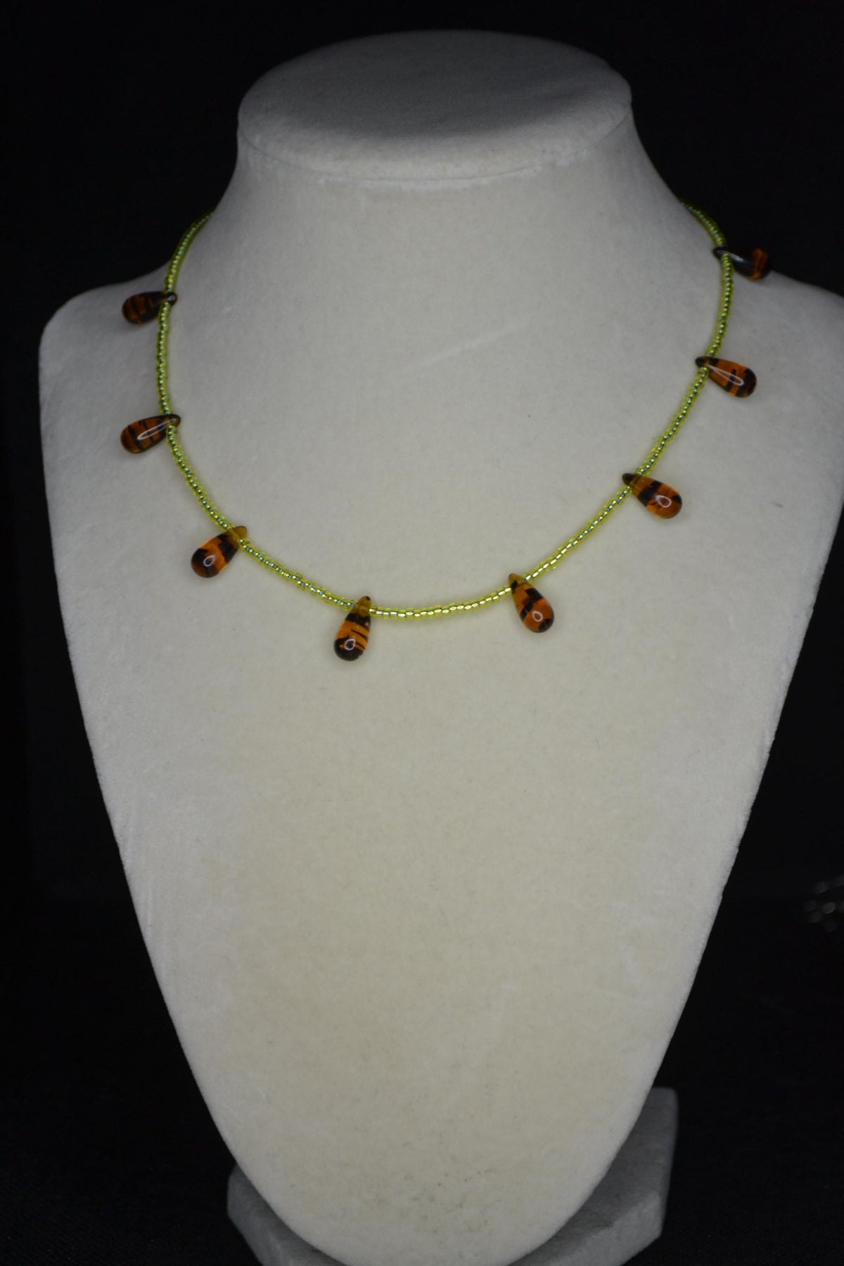 Multicolor glass bead choker. Brown tortoise drops and lime