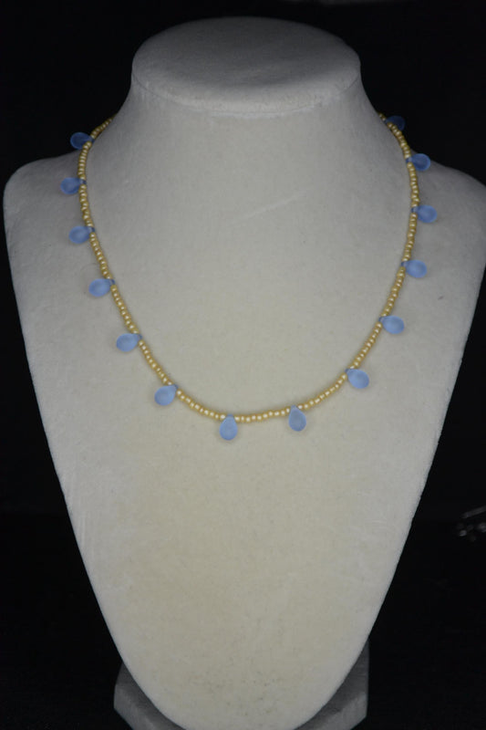Multicolor glass bead necklace. Pearl yellow and frosted blue drops
