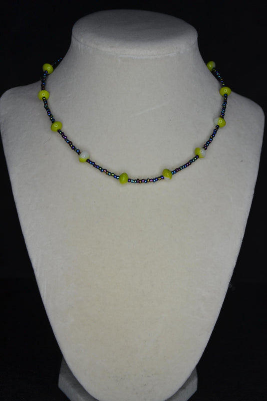 Multicolor glass bead choker. Green swirl and oil spill