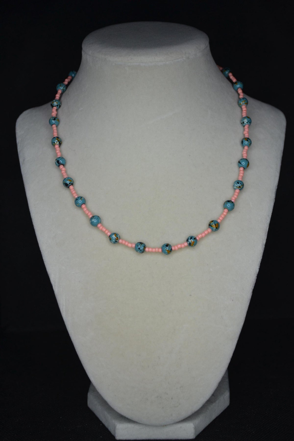 Multicolor glass bead necklace . Coral and turquoise