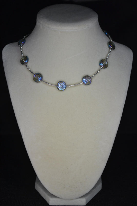 Multicolor glass bead choker. Chrome swirls