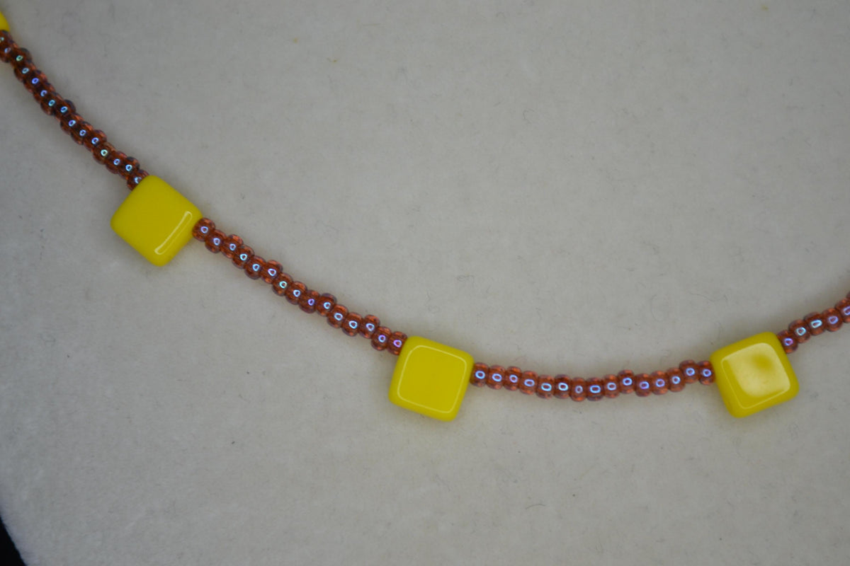 Multicolor glass bead necklace. Yellow tiles and amethyst