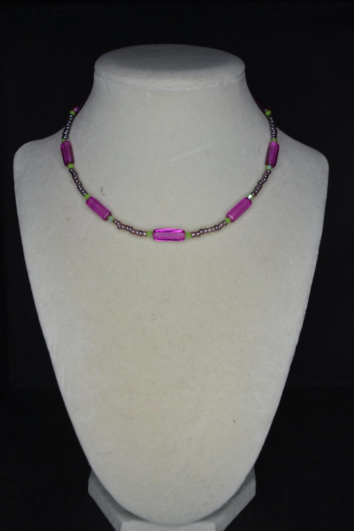 Multicolor glass bead choker. Fuchsia, lime, and amethyst
