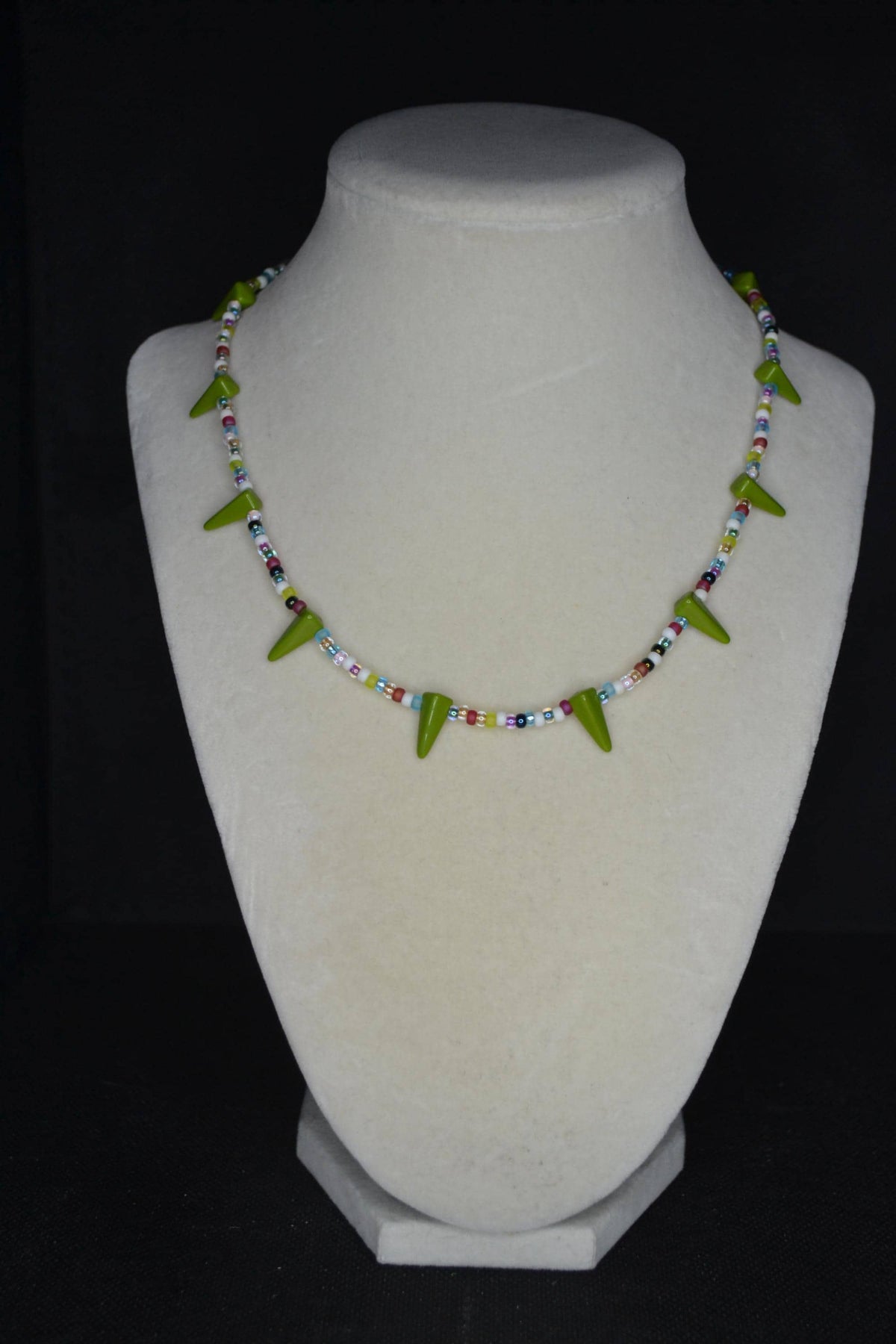 Multicolor glass bead choker. Skittles