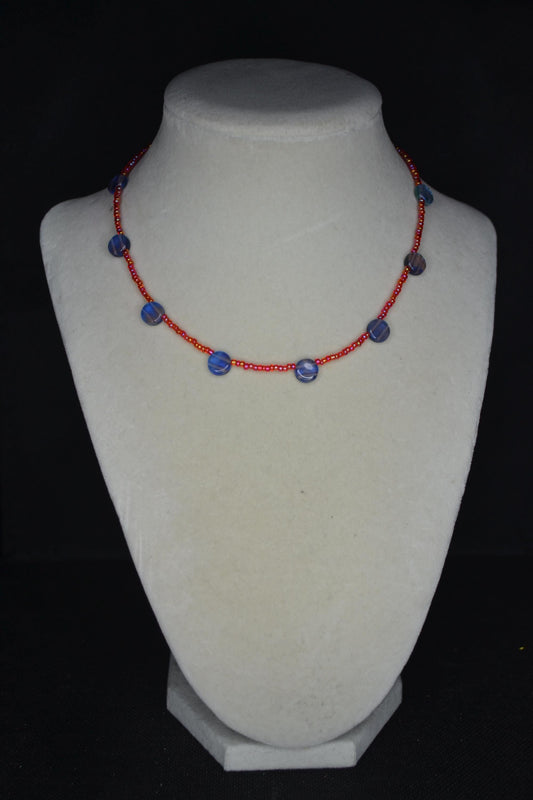 Multicolor glass bead choker. Blue raspberry