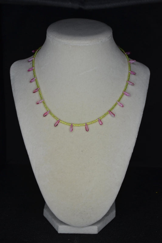 Multicolor glass bead choker. Lime and raspberry