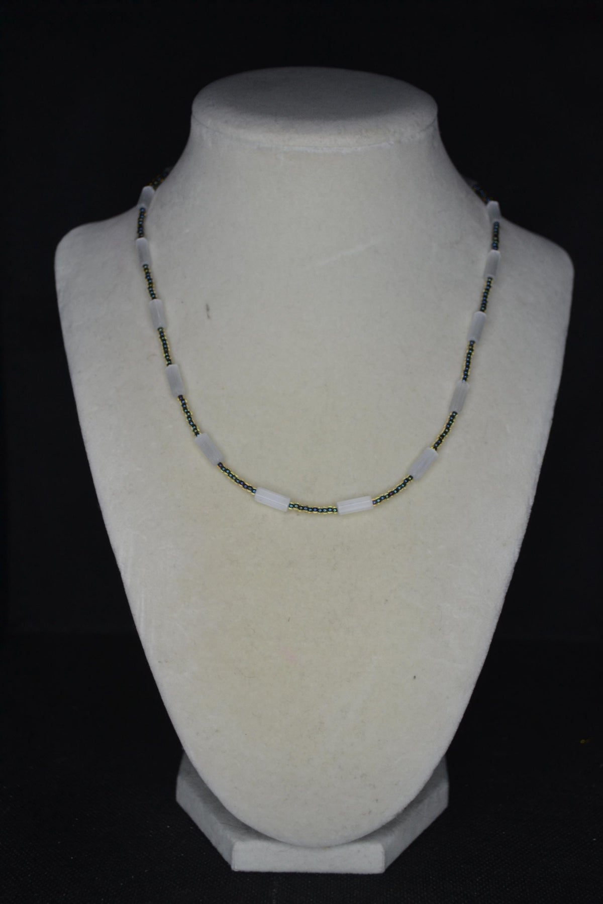 Multicolor glass bead necklace. Cat eye and gunmetal