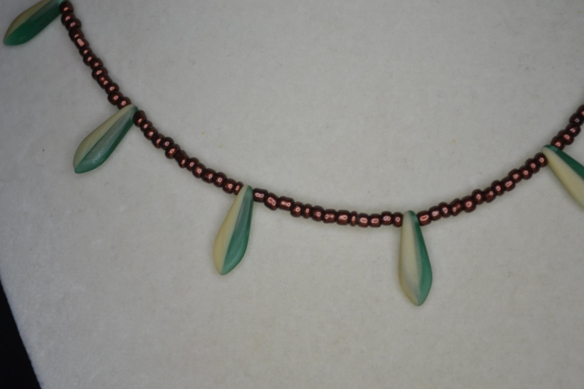 Multicolor glass bead choker. Teal/Beige daggers and metallic brown